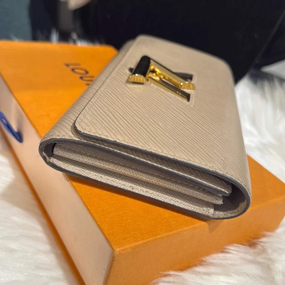 Louis Vuitton Beige Epi Leather Wallet with Gold LV Logo